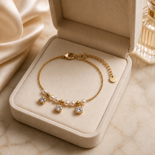 Lunaria Pearl Charm Anklet